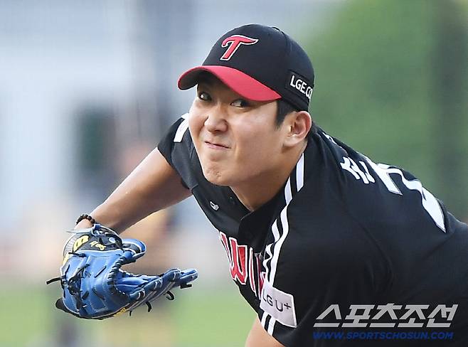 24일 광주 기아 챔피언스필드에서 열린 LG-KIA전. LG 선발투수 손주영이 투구하고 있다. 광주=정재근 기자 cjg@sportschosun.com/2025.7.24/