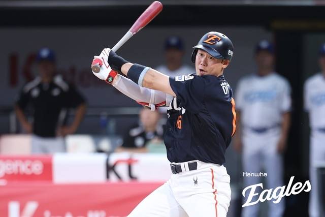 올 시즌 묵묵히 본인의 역할을 해내고 있는 하주석. 사진=한화 제공