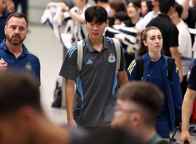박승수가 28일 인천국제공항 1터미널을 통해 귀국하고 있다. 연합뉴스