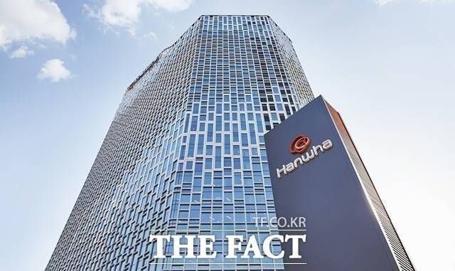 31일 한화에어로스페이스는 전 거래일 대비 1.13% 오른 98만8000원에 거래 중이다. /더팩트 DB