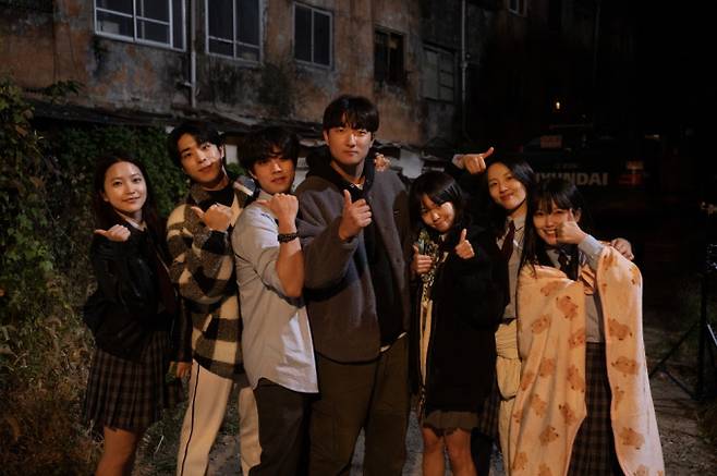 ‘강령: 귀신놀이’, 촬영 현장 비하인드 스틸 공개 (제공: 스튜디오 디에이치엘)