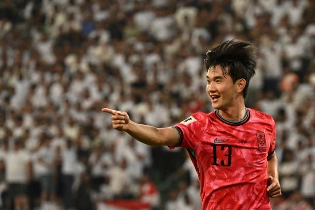 2026 북중미 월드컵 출전을 노리는 국가대표 미드필더 김진규. 사진=AFP=연합뉴스