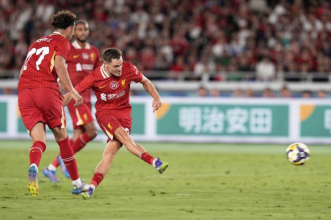 리버풀 비르츠가 30일 요코하마전에서 골을 터뜨리고 있다. AP연합뉴스