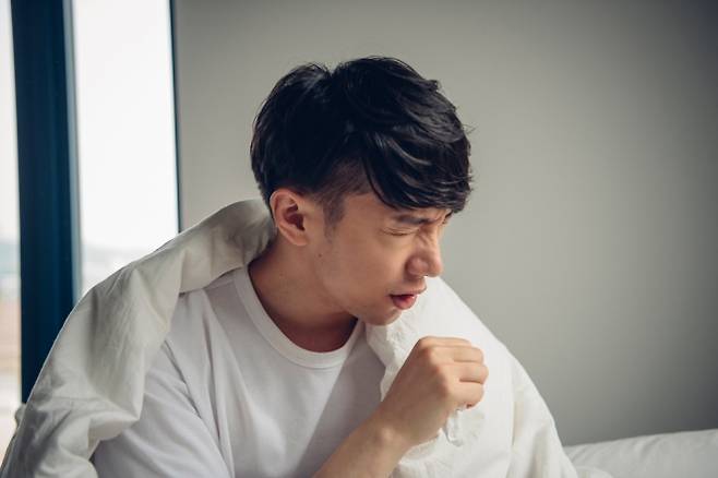 침실의 오래된 베개, 인공 방향제, 낡은 매트리스가 천식을 비롯해 각종 질병을 일으킬 수 있다는 전문가 경고가 나왔다. 위 사진은 기사와 직접적인 관련 없음. 아이클릭아트