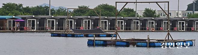 지난 1일 오후 인천시 옹진군 영흥면의 한 낚시터가 한산한 모습을 보이고 있다. 2025.8.1 /조재현기자 jhc@kyeongin.com