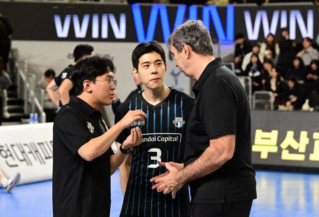 황승빈과 블랑 감독./KOVO