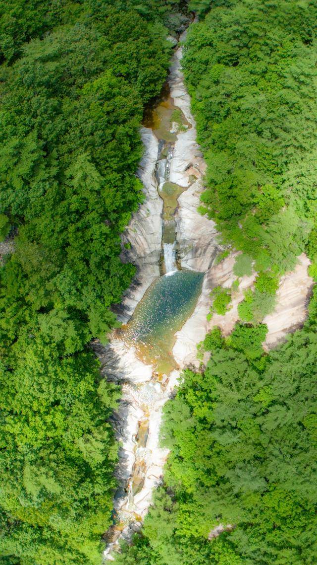 밀양시 시례 호박소와 호박소 계곡.