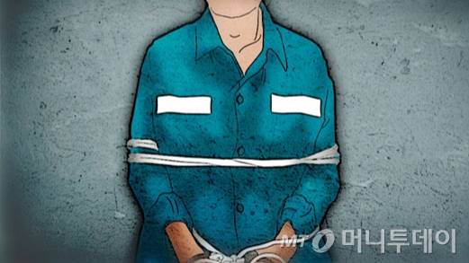 일본의 20대 남성 간호조무사가 근무 중인 병원에서 할머니 환자를 성폭행한 혐의로 체포됐다. /사진=임종철 디자인기자