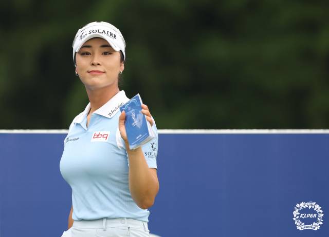제주삼다수 마스터스에서 공동 3위를 차지한 윤이나. 사진 제공=KLPGA