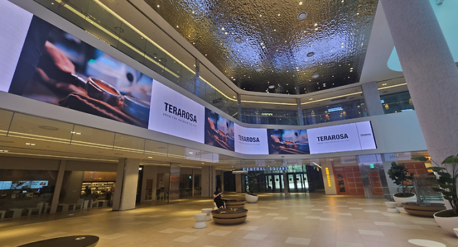 12일 서울 광진구 NC이스트폴. 3만평 규모의 쇼핑몰에 매장 110개가 입점해있다. 이지은 기자