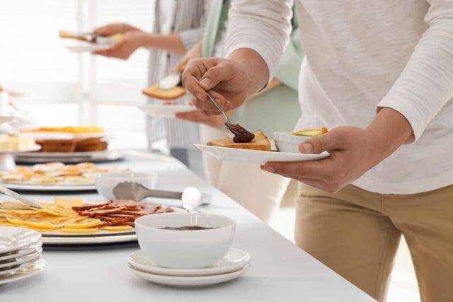 혈당을 빠르게 자극하는 음식은 피해야 한다. 게티이미지