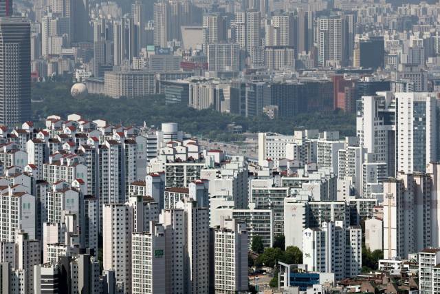 서울 시내 아파트 전경. 연합뉴스