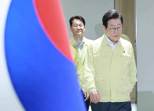 을지 국무회의 입장하는 이재명 대통령.연합뉴스