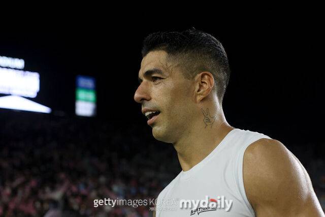 메시와 공동 은퇴 가능성에 대해 밝힌 수아레스. /게티이미지코리아