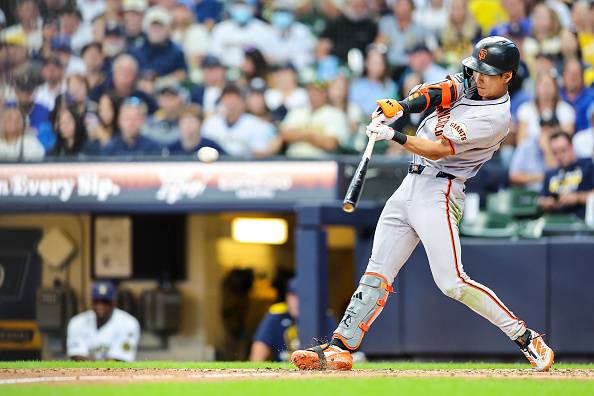 샌프란시스코 이정후가 25일 밀워키전에 출전해 안타를 치고 있다. 게티이미지