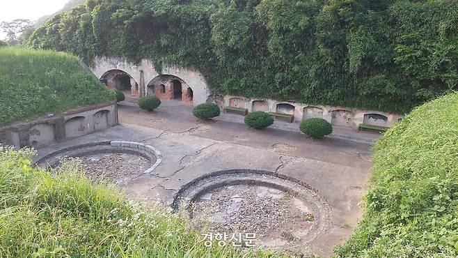 부산 가덕도 ‘외양포’에 있는 일본군 포진지 모습/김찬호 기자