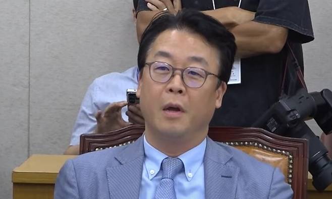 26일 국회 법제사법위원회에서 “지겹다”고 말할 때의 곽규택 국민의힘 의원. 미디어오늘 유튜브 갈무리