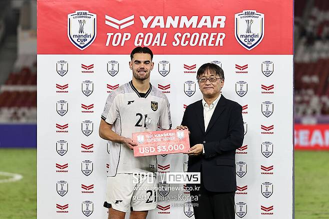 ▲ 네덜란드 태생의 인도네시아 귀화 공격수 옌스 라벤