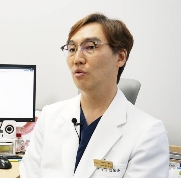 지난 21일 한국건강관리협회 부산서부지부 가정의학과 신도순 과장이 비만치료제 위고비의 의학적 효과를 설명하고 있다.