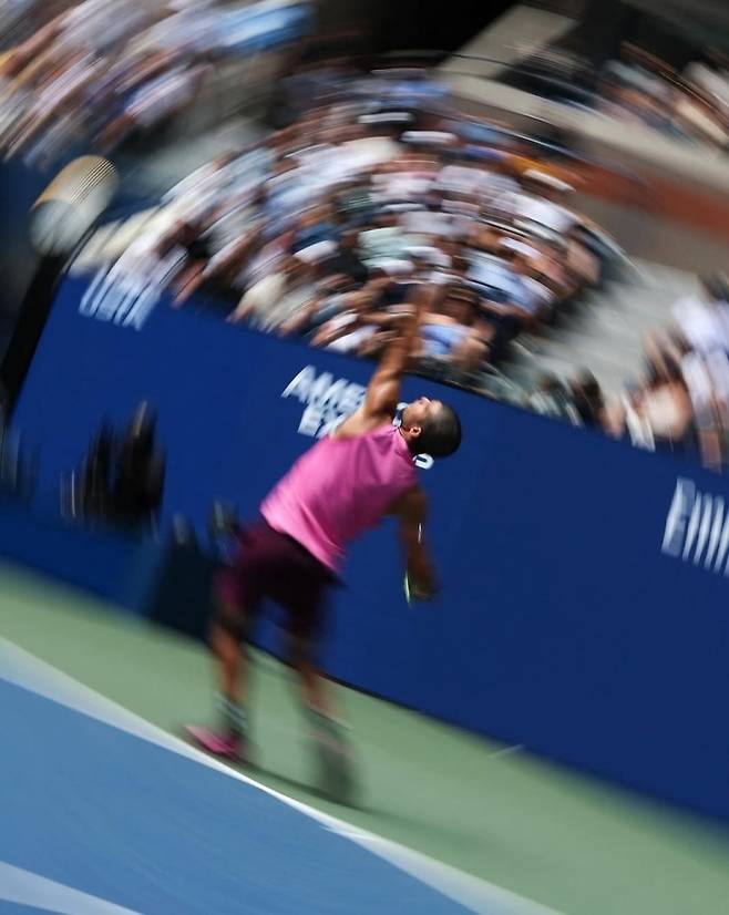 카를로스 알카라스의 멋진 서브. 사진/US오픈, ATP 투어