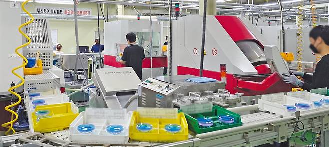 소모비전 렌즈 공장. 사진=원종환 기자