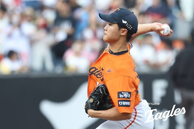 ▲ 향후 활용 방안이 관심을 모으는 정우주 ⓒ한화 이글스
