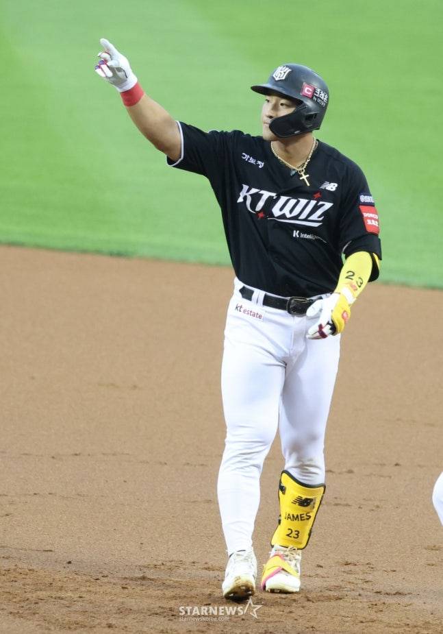 KT 위즈 외야수 안현민. /사진=김진경 대기자