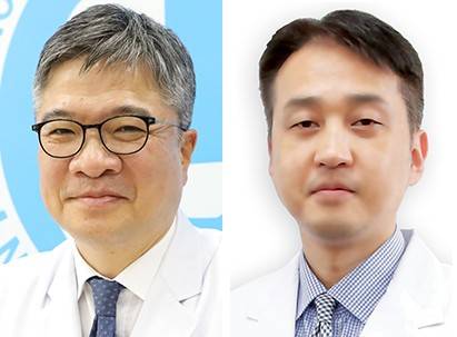 안영근(左), 김민철