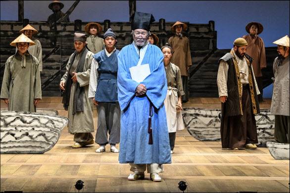 연극 ‘퉁소소리’의 한 장면(사진=세종문화회관).