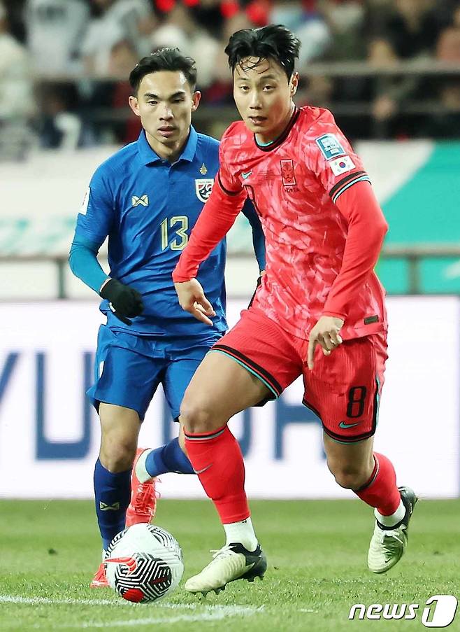 백승호(사진)를 비롯해 박용우 등 기존 자원부터 이강인이나 이재성의 위치 조정까지 다양한 테스트를 진행해야한다. ⓒ News1 민경석 기자