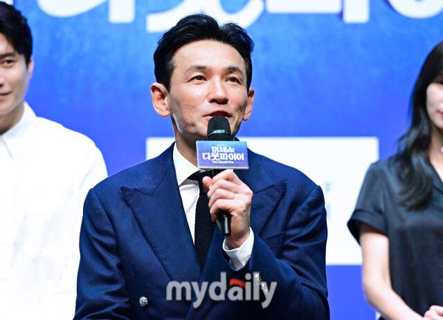 배우 황정민이 2일 서울 서대문구 이화여자대학교 삼성홀에서 진행된 뮤지컬 '미세스 다웃파이어' 제작발표회에 참석했다. / 한혁승 기자