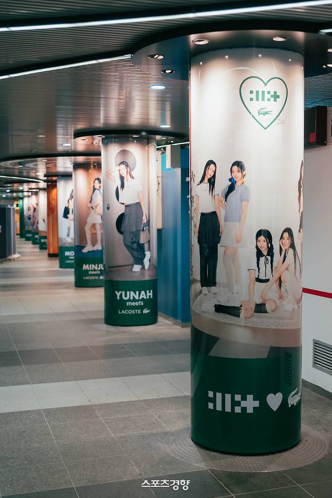 일본 도쿄에 설치된 아일릿 광고물. 빌리프랩 제공