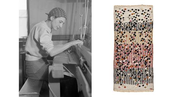 (왼쪽)작업중인 아니 알베르스와 (오른쪽)아니 알베르스, 점으로 된(Dotted), 1959, Wool,MFA Boston. 사진 요제프&아니 알베르스 재단, 로에베 제공