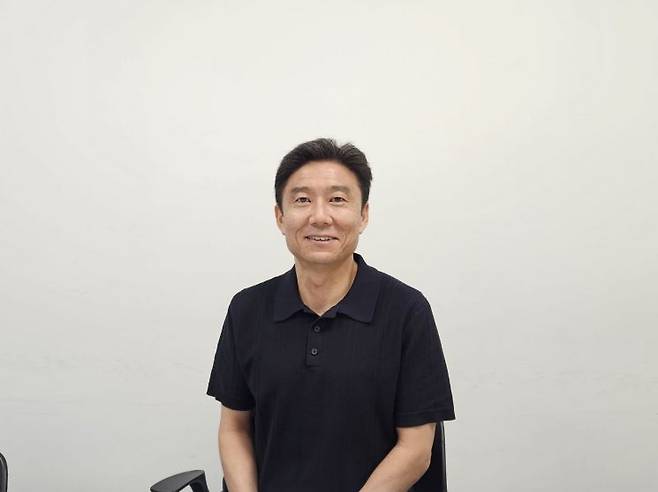 박재흥 서울대 융합과학기술대학원 교수(블루로빈 대표)가 지난달 11일 서울대 융합과학기술대학원에서 아시아경제와 인터뷰를 하고 있다. 사진 박준이 기자.