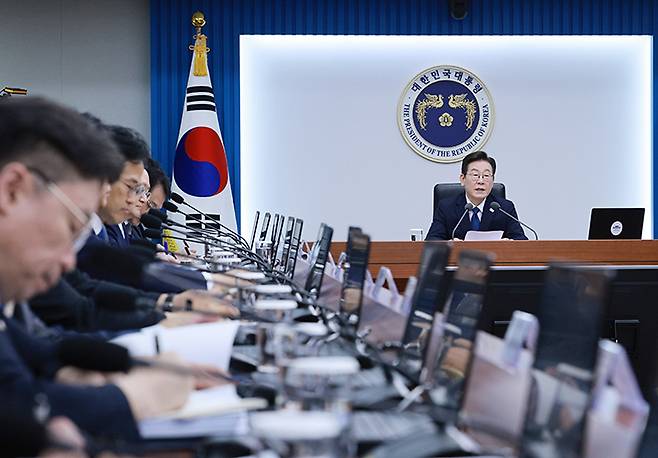 이재명 대통령이 4일 서울 용산 대통령실 청사에서 열린 9차 수석·보좌관 회의를 주재하고 있다. 2025.9.4 (사진=저작권자(c) 연합뉴스, 무단 전재-재배포 금지)