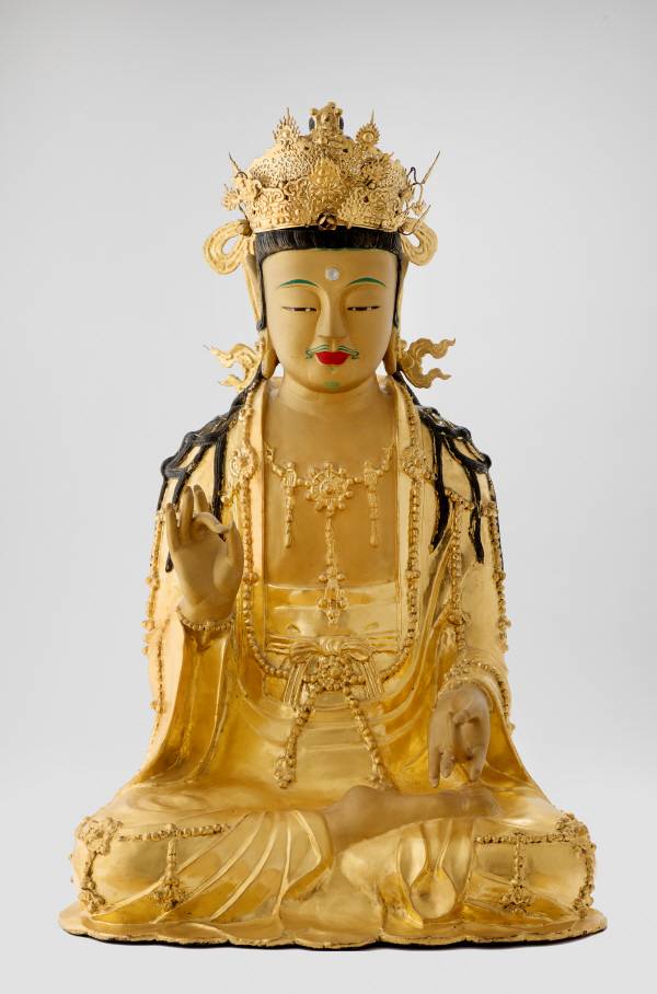 해인사 금동관음보살좌상. 경남도 제공