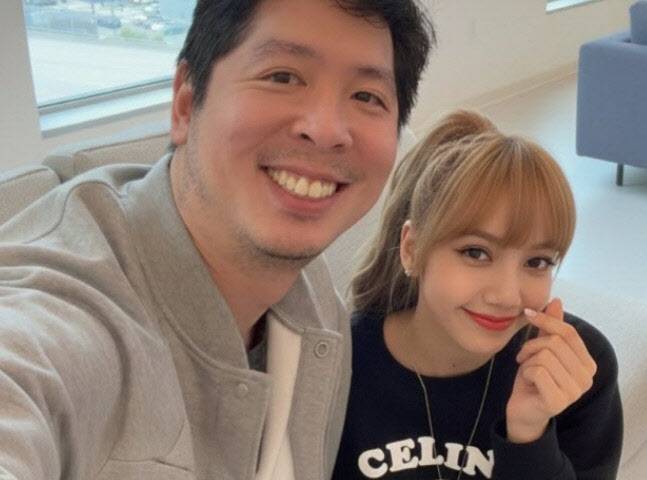 미국 소셜 트레이딩 앱 ‘애프터아워’ 창업자 케빈 시우가 블랙핑크 멤버 리사 사진을 이용해 만든 AI 합성 사진이다. (사진=케빈 시우 링크드인 캡처)