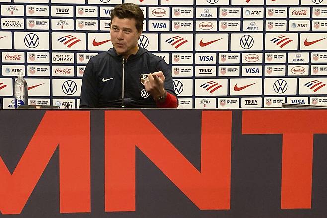 한국 대표팀과 친선전을 앞두고 사전기자회견에서 손흥민을 언급한 포체티노 감독. AP연합뉴스