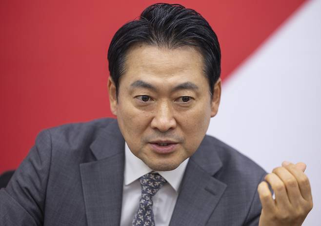 연합뉴스와 인터뷰하는 국민의힘 장동혁 대표 (서울=연합뉴스) 황광모 기자 = 국민의힘 장동혁 대표가 지난 5일 국회 내 대표실에서 연합뉴스와 가진 인터뷰에서 향후 정국 전망과 당 운영 방안에 대해 말하고 있다. 2025.9.7
hkmpooh@yna.co.kr