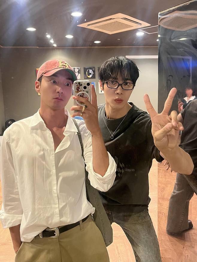 로이킴(왼쪽)과 추영우. 사진 | 로이킴 SNS