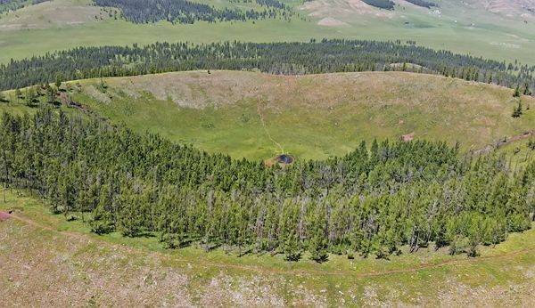 오랑터거 화산 ⓒ'Wayne R Mattocks' 개인 채널 갈무리