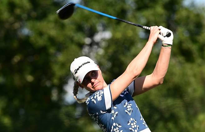 찰리 헐이 지난 6일 열린 아람코 휴스턴 오픈 1라운드 도중 드라이버 샷을 하고 있다. LET 홈페이지 캡처