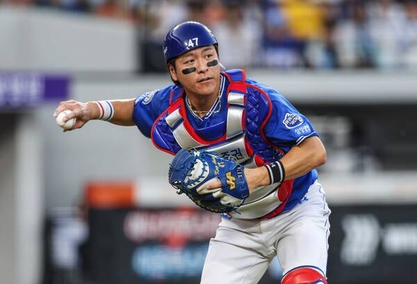 여전히 주전급 포수로 뛰고 있는 강민호. 사진 | 삼성라이온즈