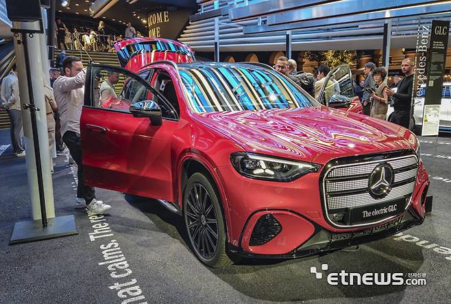 메르세데스-벤츠 디 올 뉴 GLC 위드 EQ 테크놀로지. 한국자동차기자협회 제공