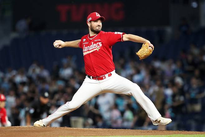 10일 창원 NC전에서 역투하는 드류 앤더슨의 모습. SSG 제공