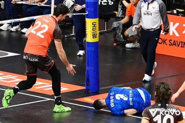 2024-2025시즌 V-리그 OK저축은행과 한국전력의 경기./KOVO