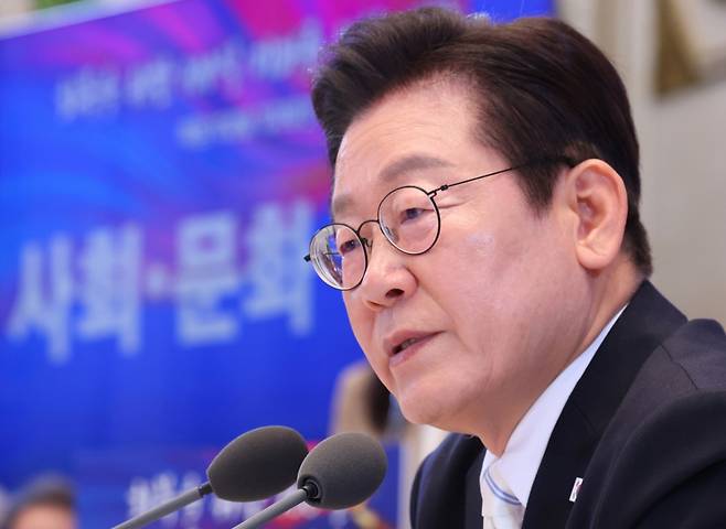 이재명 대통령이 11일 청와대 영빈관에서 열린 취임 100일 기자회견 '회복을 위한 100일, 미래를 위한 성장'에서 발언하고 있다./사진제공=뉴시스(대통령실통신사진기자단)