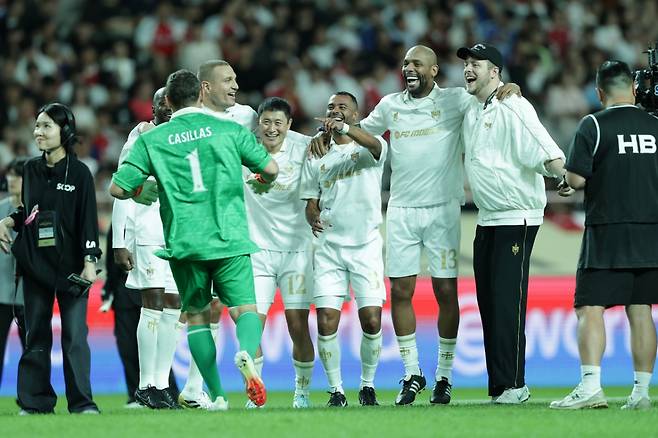 기뻐하는 실드 유나이티드 선수들. /사진=넥슨 제공