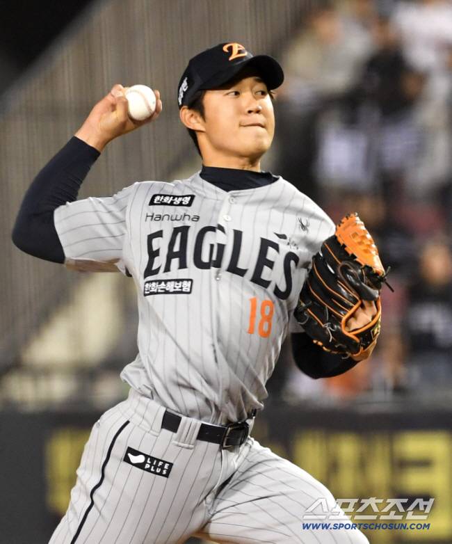 8일 잠실구장에서 열린 두산 베어스와 한화 이글스의 경기. 한화 이상규가 역투하고 있다. 잠실=박재만 기자 pjm@sportschosun.com/2025.04.08/