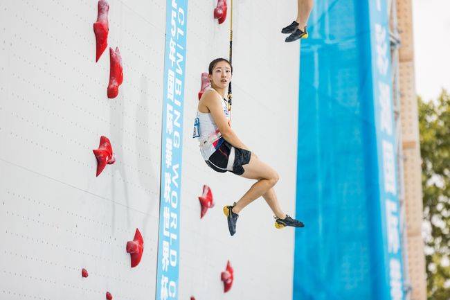 대한산악연맹은 "중국 구이양에서 열린 '2025 IFSC 클라이밍 구이양 스피드 월드컵'에서 대한민국 클라이밍 스피드 국가대표 정지민이 여자 스피드 부문에서 은메달을 획득했다"고 밝혔다. / 대한산악연맹